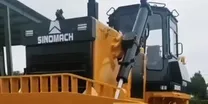 Bulldozer hidráulico sobre orugas YD320