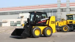 Cargadora compacta de ruedas 275G