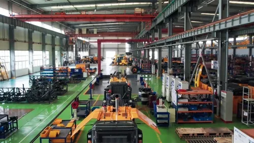 Taller de montaje de motoniveladoras y compactadoras de carreteras