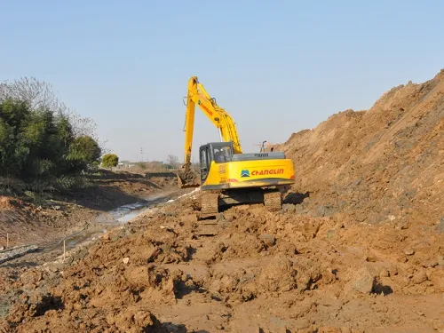 Excavación del canal del río
