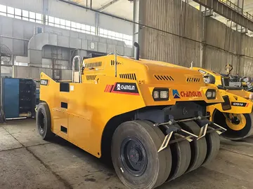 Rodillo neumático GYR16
