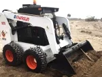 Cargadora compacta de ruedas 275F