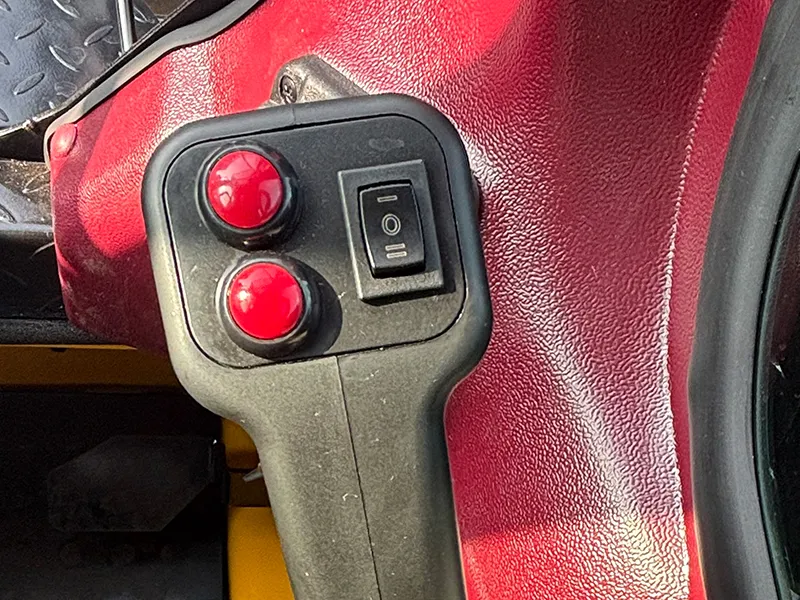 Cargadora compacta de ruedas 255G