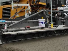 Pavimentadora de asfalto sobre orugas GYA4500